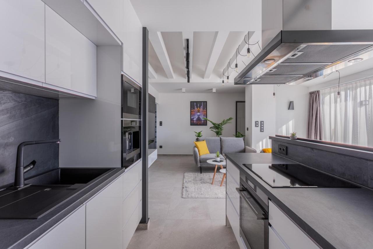 Noir Hotel - Penthouse Apartman سيغيد المظهر الخارجي الصورة